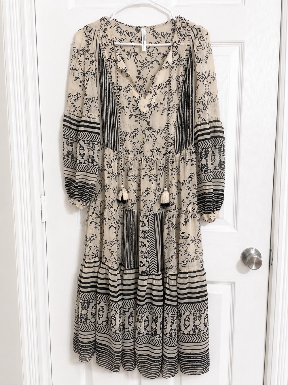 Anthropologie by Anthropologie Dress M 100% Viscose Boho Tiered Midi Tassel - Picture 2 of 15